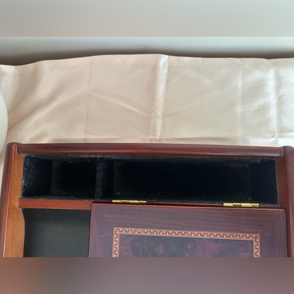 Wooden Jewelry Organizer - Picture 8 of 8